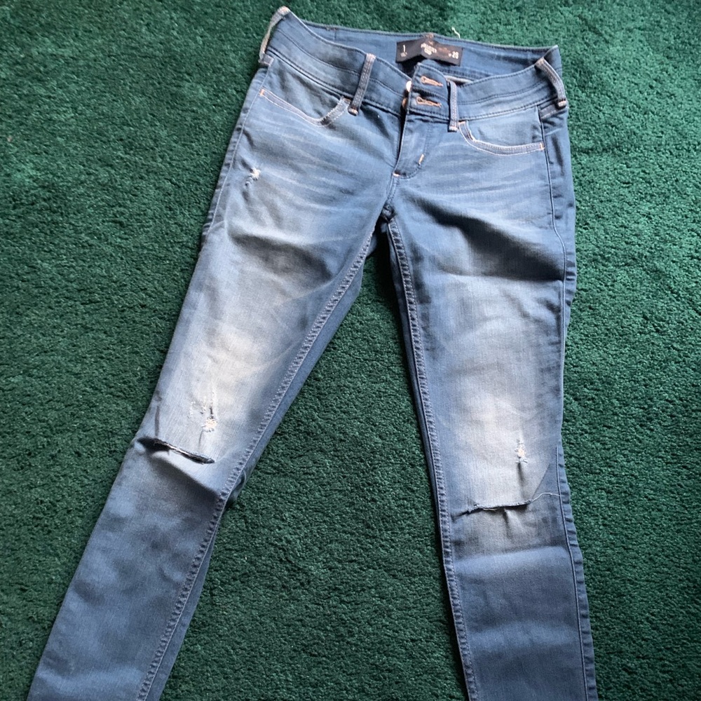 Cropped Hollister jeans